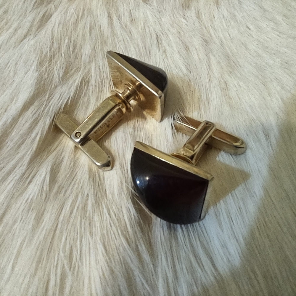 Gold and Red Cufflinks Hickok Jewelry